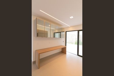 Casa de condomínio à venda com 208m², 3 quartos e 2 vagasCozinha