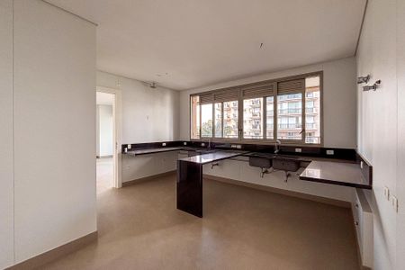 Apartamento à venda com 632m², 4 quartos e 7 vagas Apartamento à venda com 632m², 4 quartos e 7 vagasCozinha