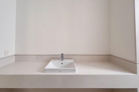 Apartamento à venda com 632m², 4 quartos e 7 vagas Apartamento à venda com 632m², 4 quartos e 7 vagasBanheiro da Suíte master