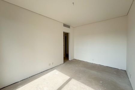 Apartamento à venda com 632m², 4 quartos e 7 vagas Apartamento à venda com 632m², 4 quartos e 7 vagasSuíte 3