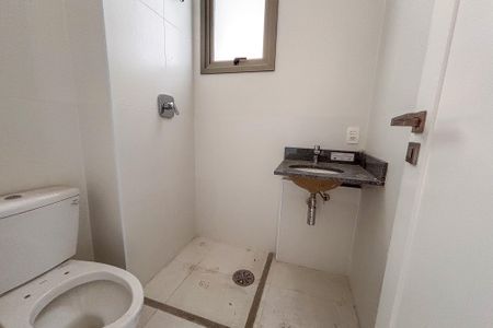 Apartamento à venda com 632m², 4 quartos e 7 vagas Apartamento à venda com 632m², 4 quartos e 7 vagasBanheiro de serviço