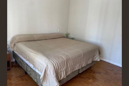 Apartamento à venda com 280m², 4 quartos e 2 vagas Apartamento à venda com 280m², 4 quartos e 2 vagasQuarto 1