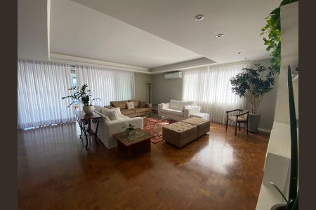 Apartamento à venda com 280m², 4 quartos e 2 vagas Apartamento à venda com 280m², 4 quartos e 2 vagasSala