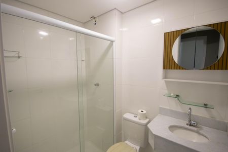 Apartamento à venda com 42m², 2 quartos e 1 vaga Apartamento à venda com 42m², 2 quartos e 1 vagaBanheiro Social