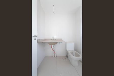 Apartamento à venda com 152m², 3 quartos e 2 vagasBanheiro da Suíte 2