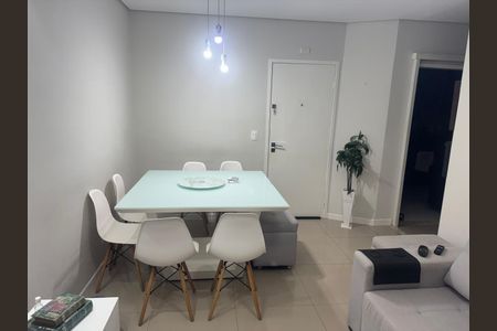 Apartamento à venda com 61m², 2 quartos e 1 vagaSala