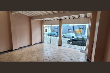 Casa para alugar com 212m², 2 quartos e 2 vagasQuintal