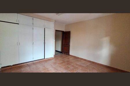 Casa para alugar com 212m², 2 quartos e 2 vagasQuarto 1