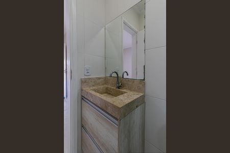 Casa para alugar com 78m², 2 quartos e 2 vagas Casa para alugar com 78m², 2 quartos e 2 vagasBanheiro Suíte 2