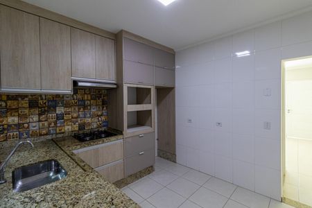 Casa para alugar com 78m², 2 quartos e 2 vagas Casa para alugar com 78m², 2 quartos e 2 vagasCozinha