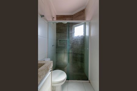Casa para alugar com 78m², 2 quartos e 2 vagas Casa para alugar com 78m², 2 quartos e 2 vagasBanheiro Suíte 1