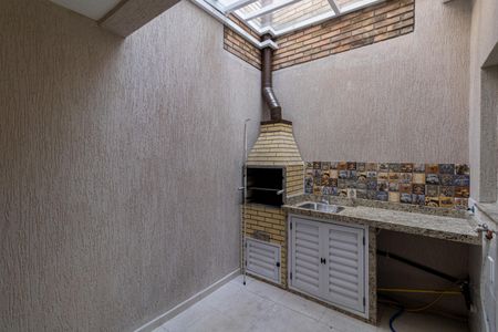 Casa para alugar com 78m², 2 quartos e 2 vagas Casa para alugar com 78m², 2 quartos e 2 vagasÁrea de Serviço e Churrasqueira