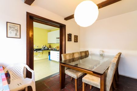 Casa para alugar com 400m², 3 quartos e 4 vagasCozinha