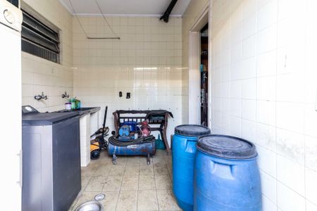 Casa para alugar com 400m², 3 quartos e 4 vagasÁrea de Serviço