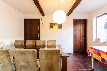 Casa para alugar com 400m², 3 quartos e 4 vagasCozinha