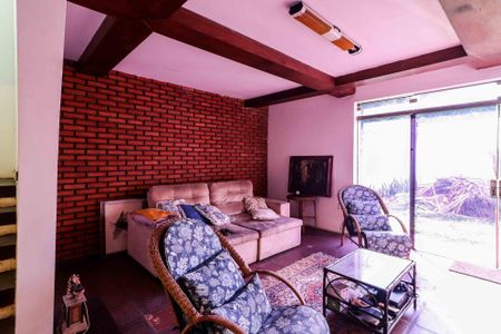 Casa para alugar com 400m², 3 quartos e 4 vagasSala