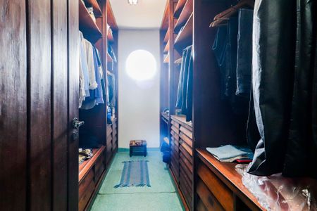 Casa para alugar com 400m², 3 quartos e 4 vagasCloset da suíte 3