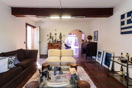 Casa para alugar com 400m², 3 quartos e 4 vagasSala