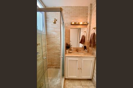 Apartamento à venda com 647m², 6 quartos e 3 vagasBanheiro social 2