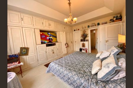 Apartamento à venda com 647m², 6 quartos e 3 vagasSuite