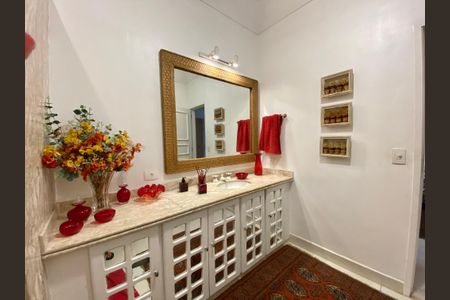 Apartamento à venda com 647m², 6 quartos e 3 vagasBanheiro social 3