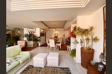 Apartamento à venda com 647m², 6 quartos e 3 vagasSala