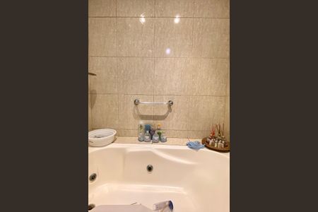 Apartamento à venda com 647m², 6 quartos e 3 vagasBanheiro da Suíte