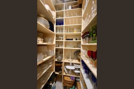 Apartamento à venda com 647m², 6 quartos e 3 vagasDespensa