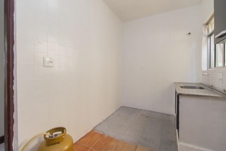 Apartamento para alugar com 77m², 2 quartos e sem vagaCozinha