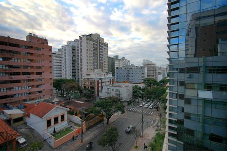 Apartamento à venda com 200m², 4 quartos e 2 vagasVista do Quarto 2