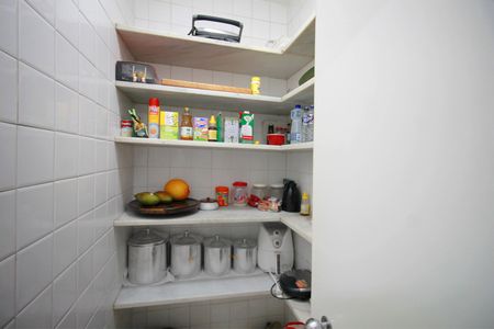 Apartamento à venda com 200m², 4 quartos e 2 vagasDispensa