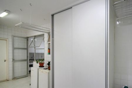 Apartamento à venda com 200m², 4 quartos e 2 vagasÁrea de Serviço