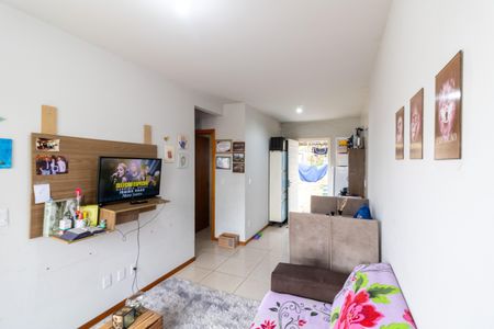 Casa à venda com 50m², 2 quartos e 4 vagas Casa à venda com 50m², 2 quartos e 4 vagasSala/Cozinha