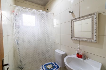 Casa à venda com 50m², 2 quartos e 4 vagas Casa à venda com 50m², 2 quartos e 4 vagasBanheiro