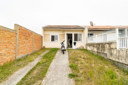 Casa à venda com 50m², 2 quartos e 4 vagas Casa à venda com 50m², 2 quartos e 4 vagasGaragem