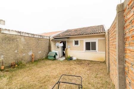 Casa à venda com 50m², 2 quartos e 4 vagas Casa à venda com 50m², 2 quartos e 4 vagasQuintal