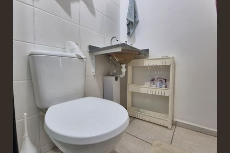 Apartamento para alugar com 49m², 2 quartos e 1 vaga Apartamento para alugar com 49m², 2 quartos e 1 vagaBanheiro