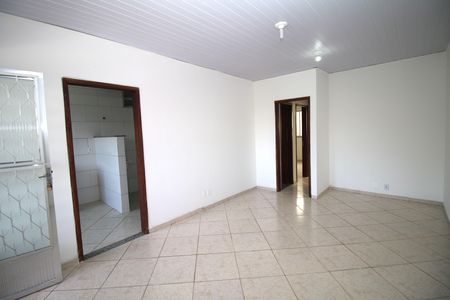 Casa para alugar com 70m², 2 quartos e sem vagaSala