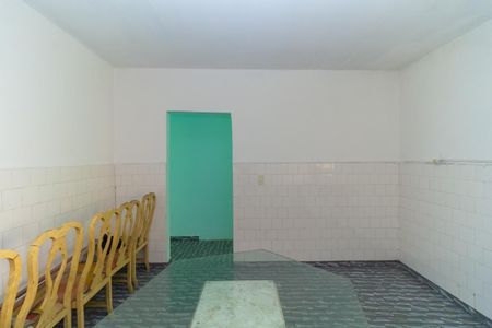 Casa à venda com 180m², 2 quartos e 1 vaga Casa à venda com 180m², 2 quartos e 1 vagaCozinha