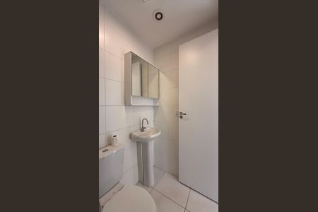 Apartamento à venda com 34m², 2 quartos e sem vaga Apartamento à venda com 34m², 2 quartos e sem vagaBanheiro