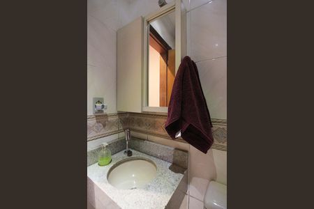 Casa para alugar com 280m², 4 quartos e 4 vagasLavabo