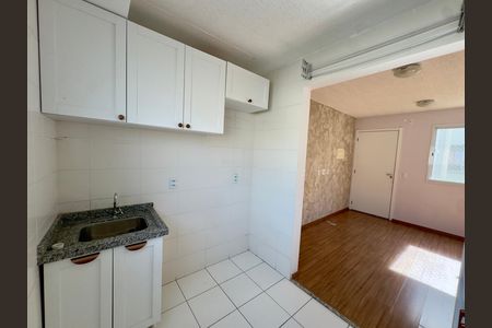 Apartamento para alugar com 37m², 2 quartos e 1 vaga Apartamento para alugar com 37m², 2 quartos e 1 vagaCozinha / Área de Serviço
