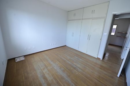 Apartamento para alugar com 118m², 4 quartos e 1 vaga Apartamento para alugar com 118m², 4 quartos e 1 vagaQuarto 3