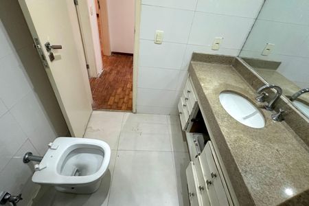 Apartamento à venda com 267m², 4 quartos e 1 vagaBanheiro da Suíte