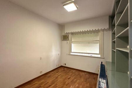 Apartamento à venda com 267m², 4 quartos e 1 vagaQuarto 1