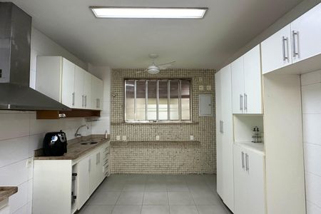 Apartamento à venda com 267m², 4 quartos e 1 vagaCozinha
