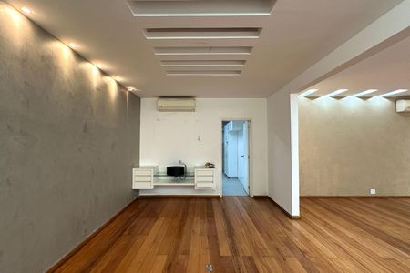 Apartamento à venda com 267m², 4 quartos e 1 vagaSala