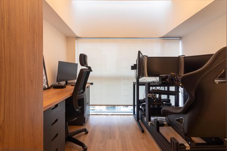 Apartamento à venda com 250m², 3 quartos e 2 vagasEscritório 1