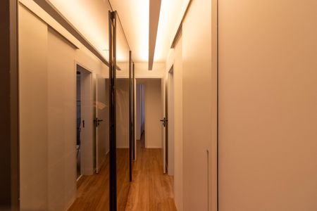 Apartamento à venda com 250m², 3 quartos e 2 vagasCorredor