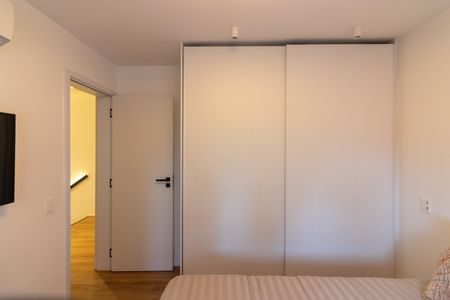 Apartamento à venda com 250m², 3 quartos e 2 vagasQuarto